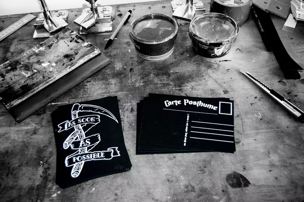 Sérigraphie Nantes | Textile & Papier | No Brain No Gain 15 carte-posthume-asap