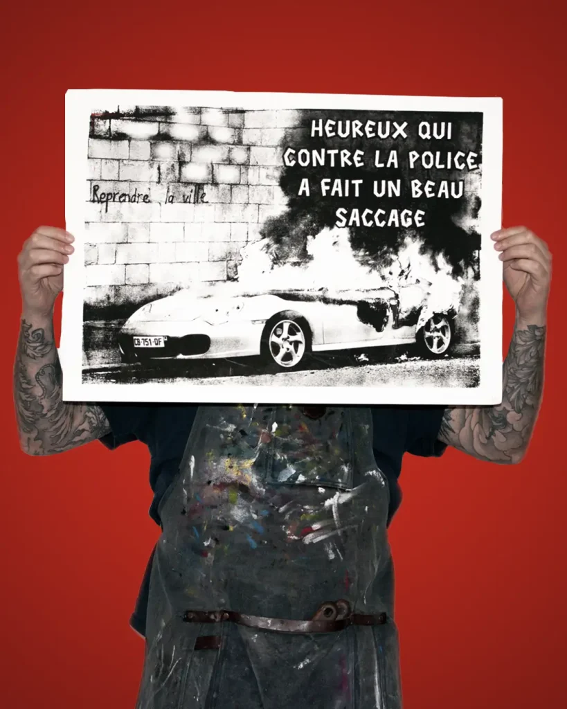 | heureux-qui-contre-la-police.webp | Heureux qui contre la police | Affiche poétique Heureux qui contre la police graphisme engagé Nantes |